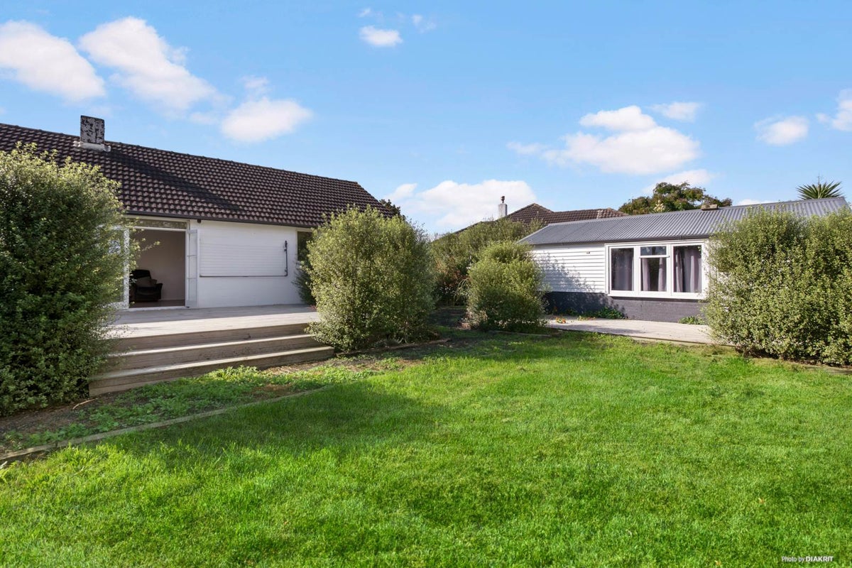 16 Kohekohe Crescent, Meremere - Carousel 2