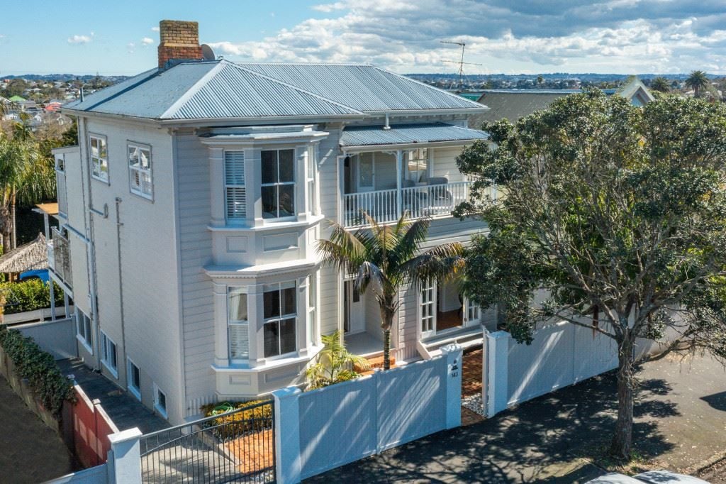 143 Victoria Road, Devonport, Auckland - Carousel 1
