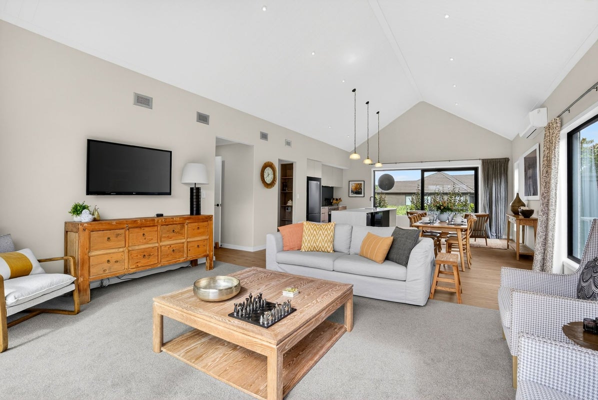 44 Arohaina Avenue, Karaka, Papakura - Carousel 2
