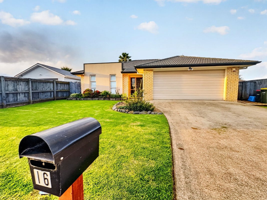 16 Aitkenhead Court, Parakai, Helensville - Carousel 2