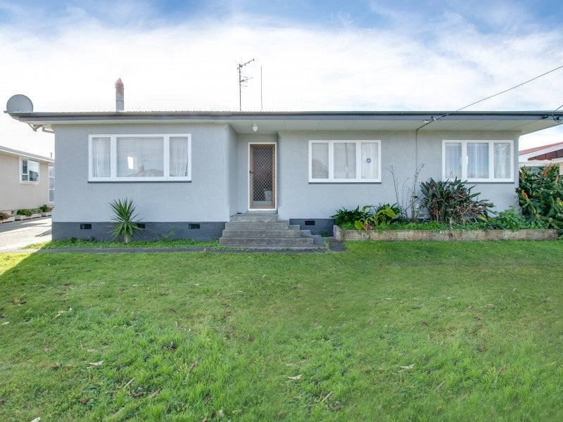 16 Barnard Avenue, Maraenui, Napier - Carousel 1
