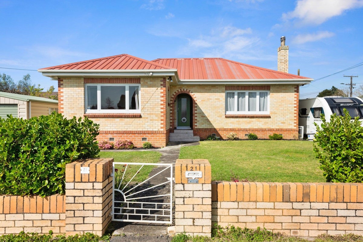 21 Verel Street, Fairfield, Hamilton - Carousel 12