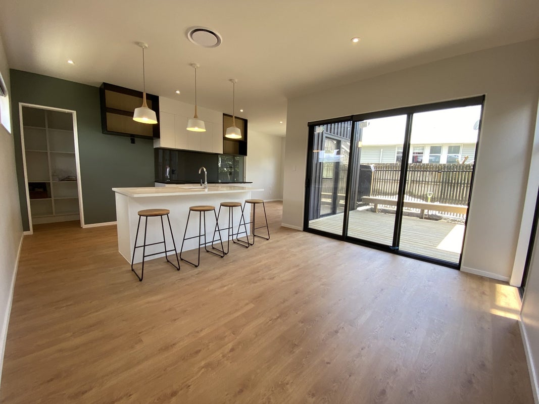 13 Lyndhurst Street, Wai O Taiki Bay, Auckland - Carousel 2