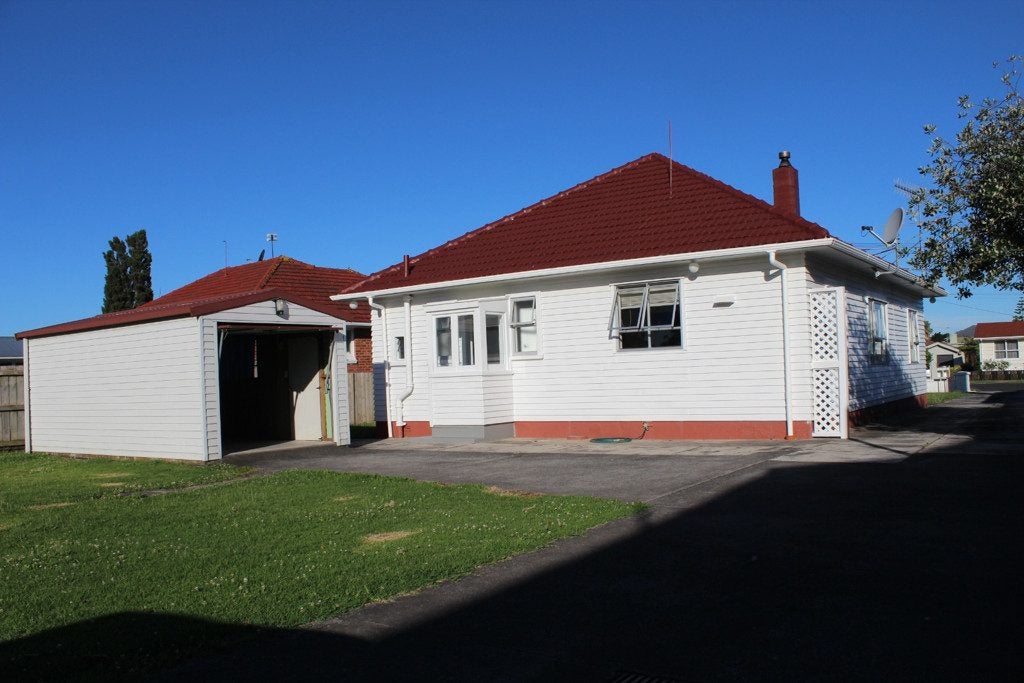69 Ferndale Road, Mount Wellington, Auckland - Carousel 2