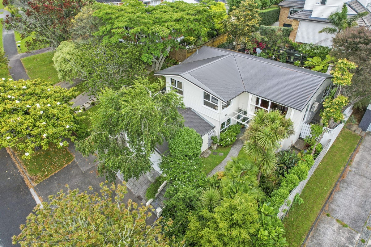 22 Southern Cross Road, Kohimarama, Auckland - Carousel 1