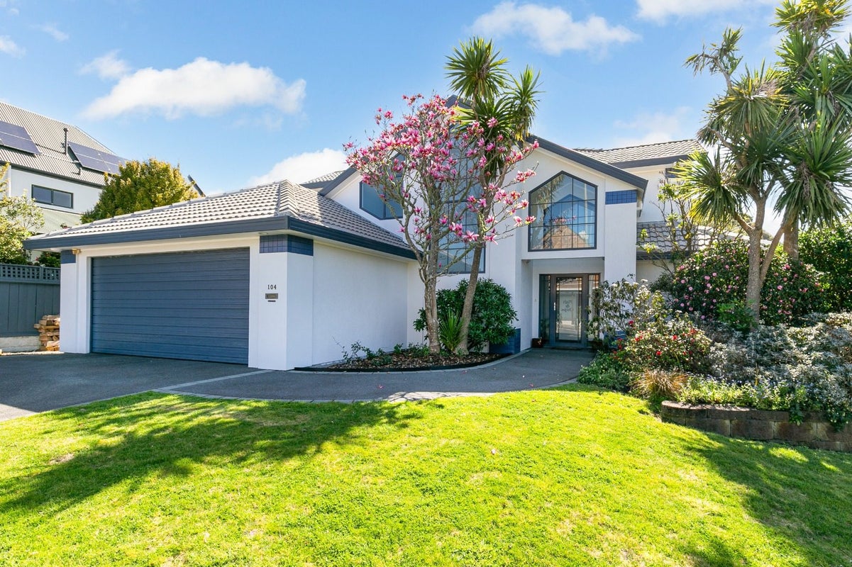 104 Westchester Drive, Churton Park, Wellington - Carousel 1