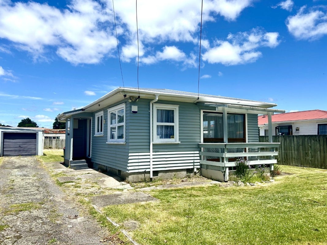 37 York Street, Glenholme, Rotorua - Carousel 1