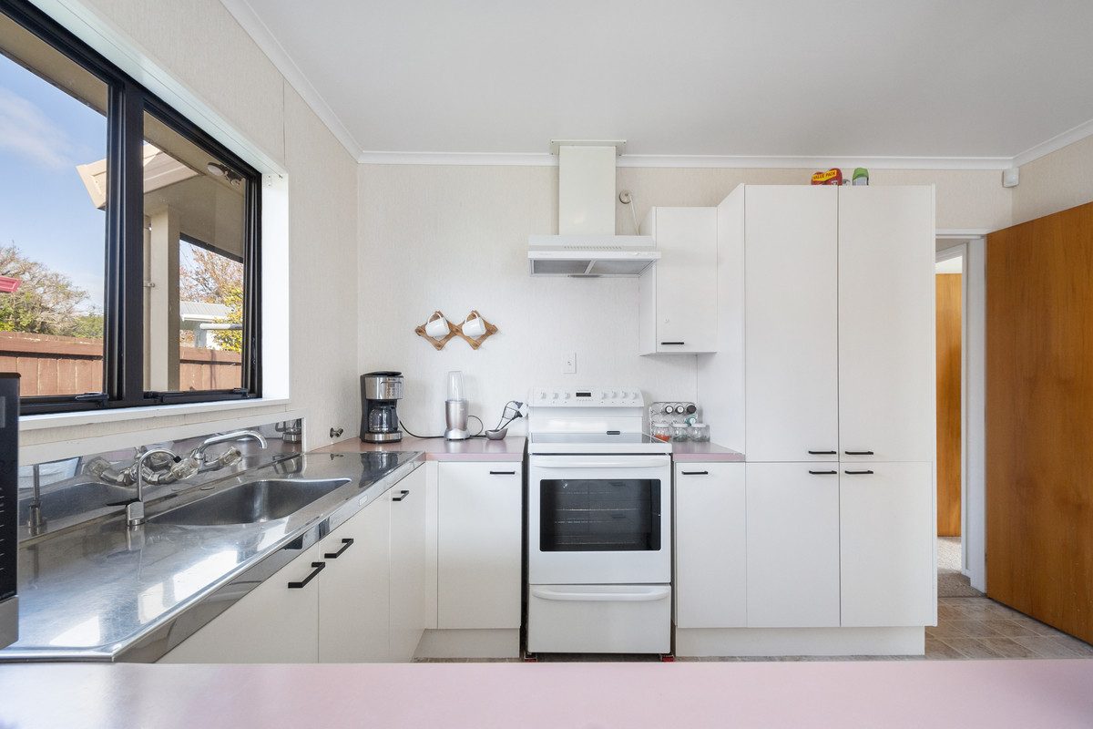 55B Chatsworth Place, Highbury, Palmerston North - Carousel 2