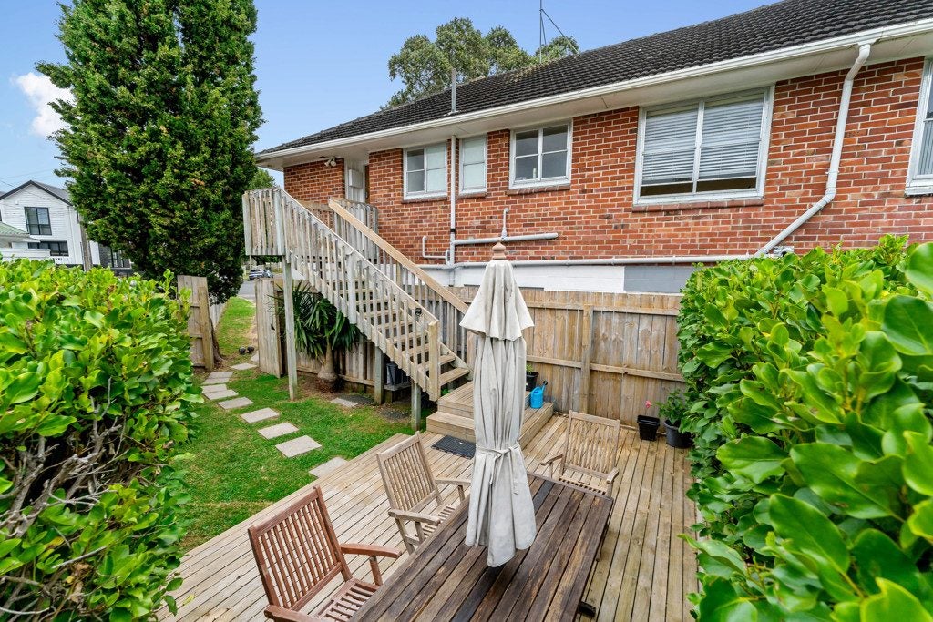 11A Korma Road, Royal Oak, Auckland - Carousel 1
