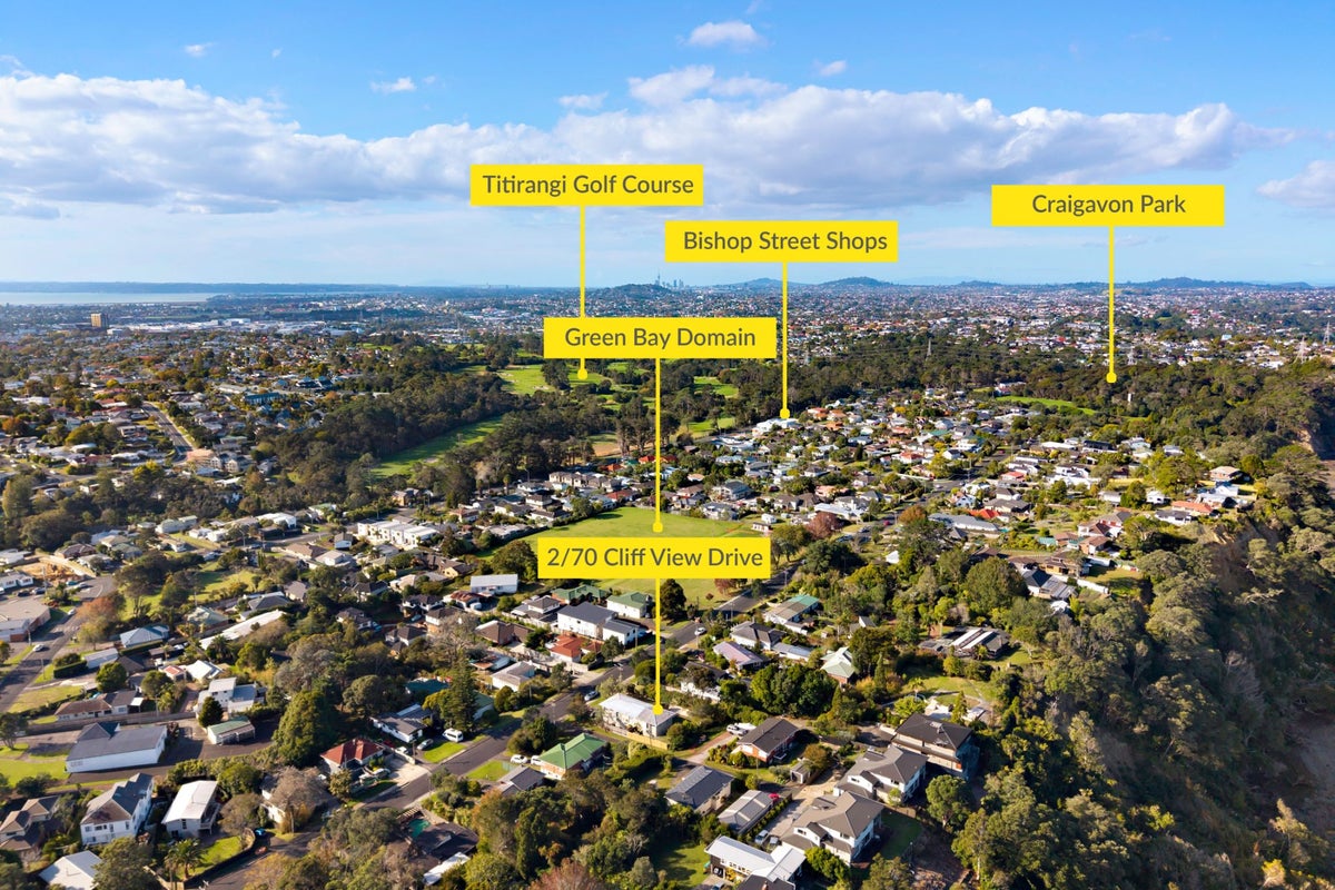 2/70 Cliff View Drive, Green Bay, Auckland - Carousel 15