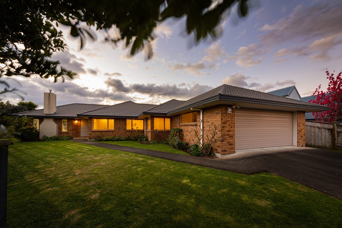 21 Murphy Court, Highbury, Palmerston North - Carousel 1