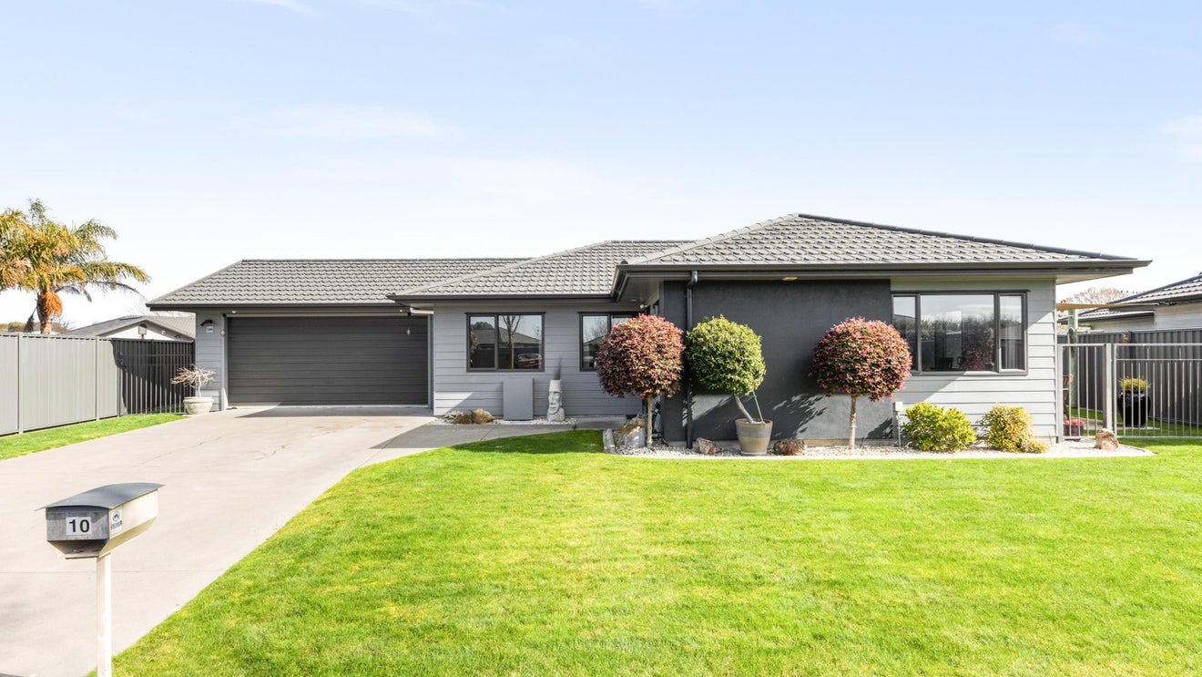 10 Chatham Mews, Flaxmere, Hastings - Carousel 1