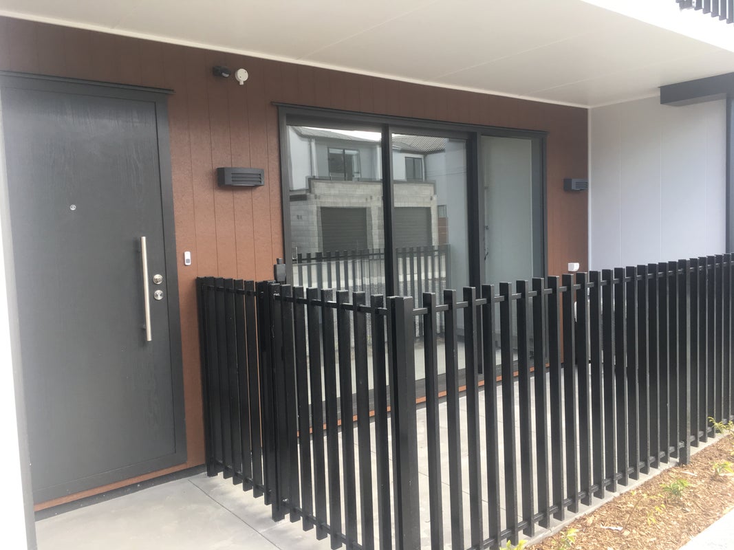 1/7 Paketai Lane, Beachlands, Auckland - Carousel 1