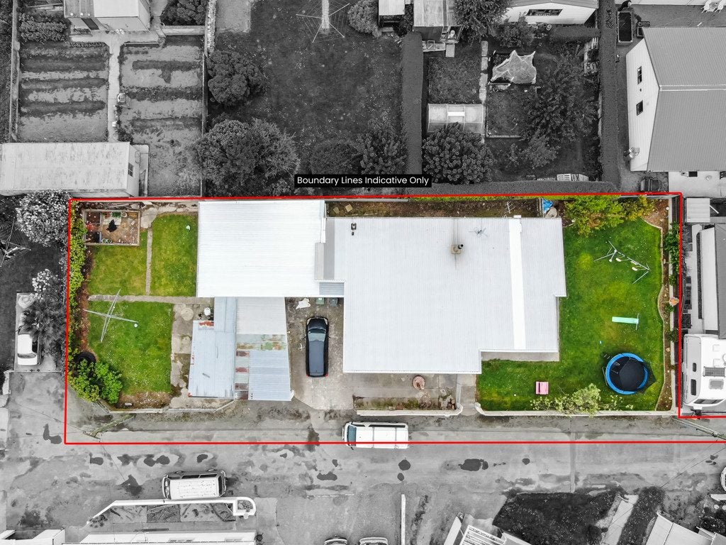 1 Gladstone Drive, Oamaru North, Oamaru - Carousel 21