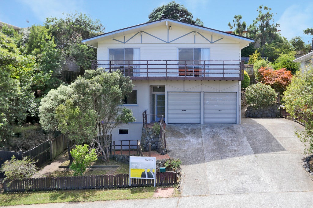 3 Romesdale Road, Papakowhai, Porirua - Carousel 1
