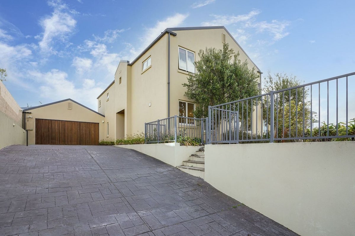 4 Dunkeld Lane, Redcliffs, Christchurch - Carousel 2