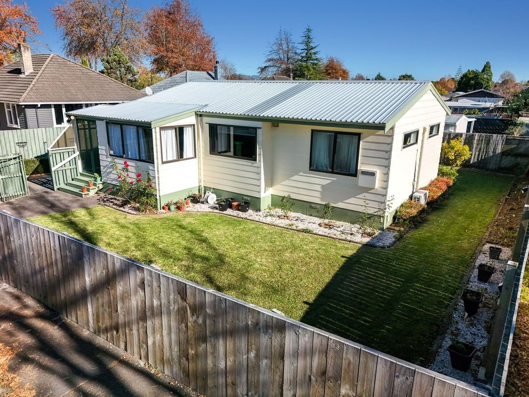 3 Kenney Crescent, Fairfield, Hamilton - Carousel 2