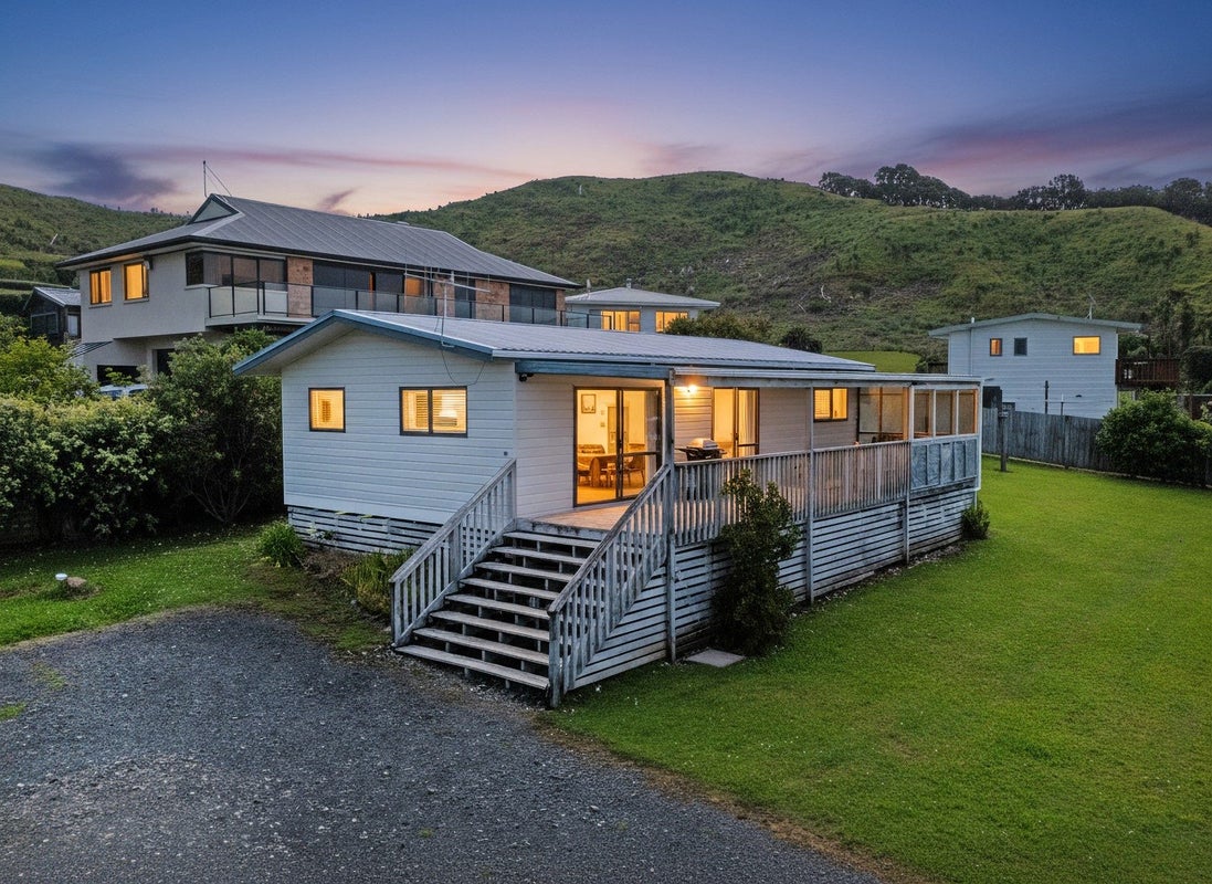 12 Thompson Place, Opito Bay, Whitianga - Carousel 2