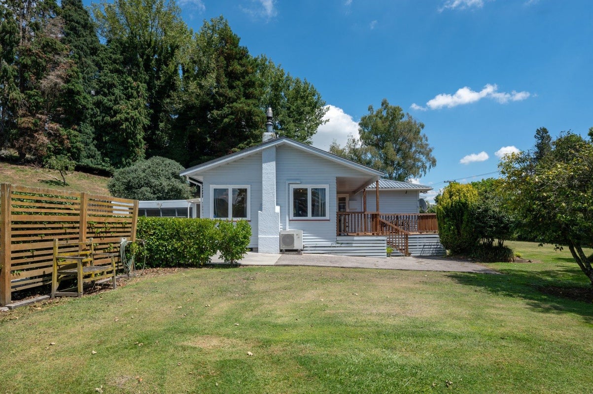 1009 Waikite Valley Road, Rotorua - Carousel 1