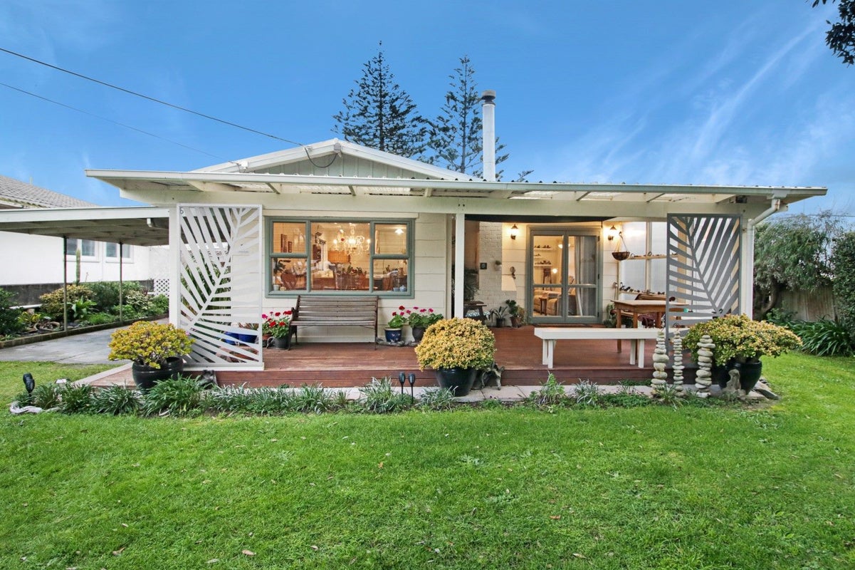 27 Koputara Road, Himatangi Beach, Foxton - Carousel 2