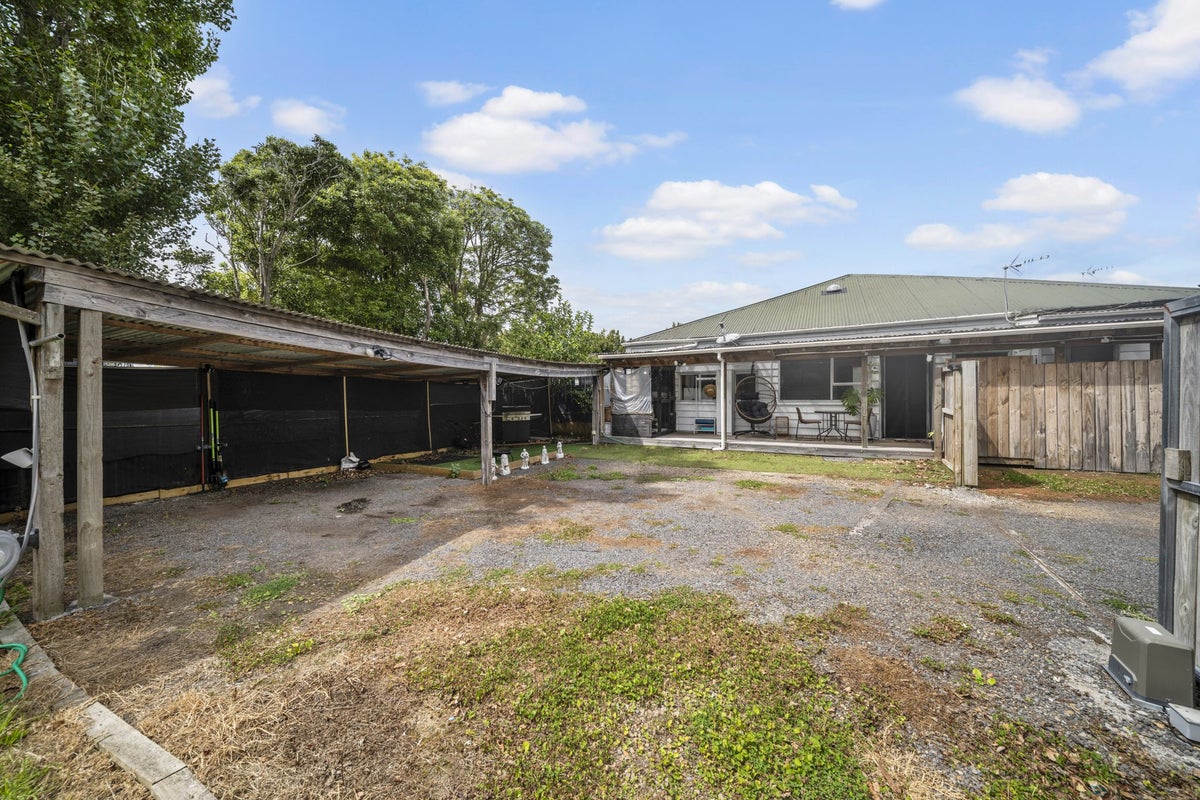 4/31 Ash Street, Avondale, Auckland - Carousel 35