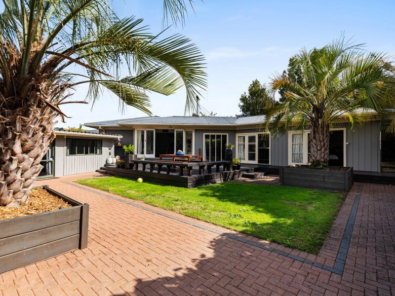 14 Mahana Place, Springfield, Rotorua - Carousel 1