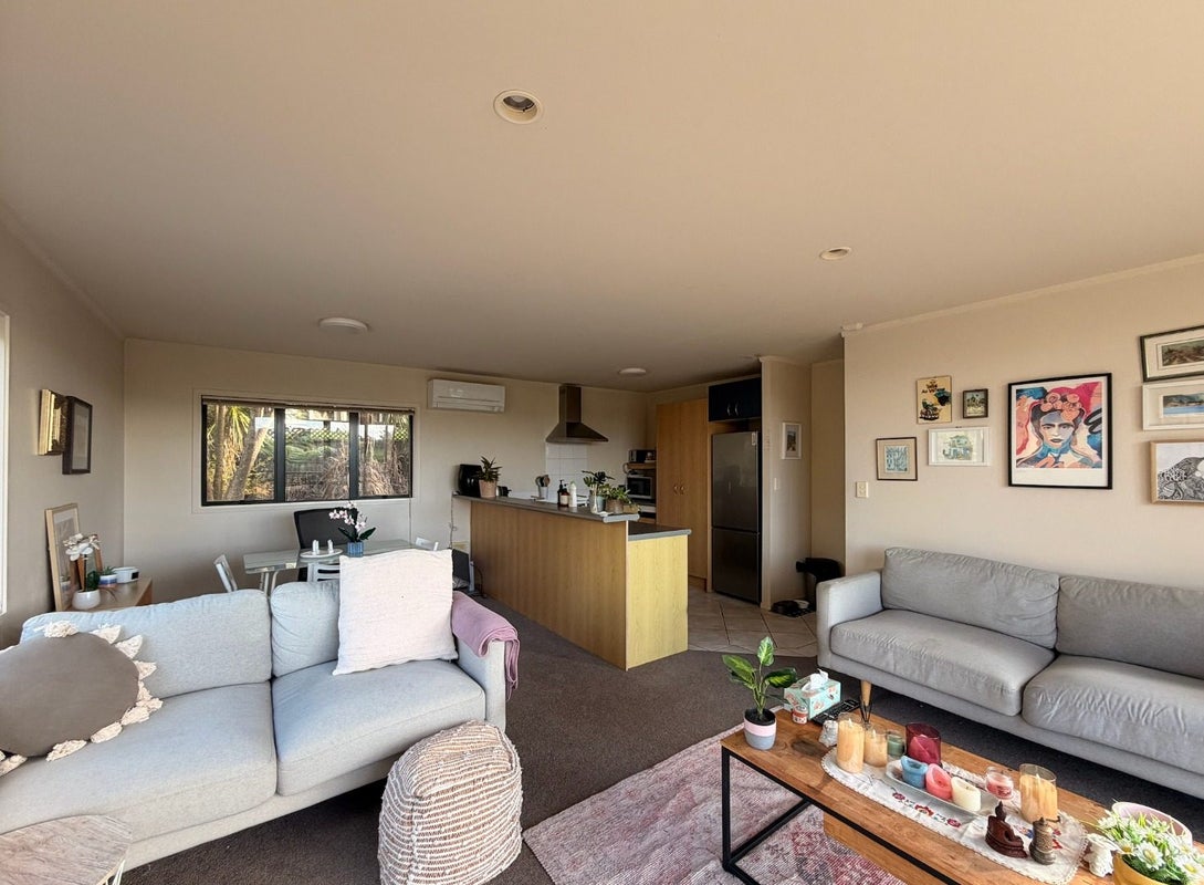 8/8 Flynn Street, Birkdale, Auckland - Carousel 2