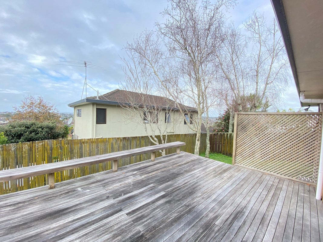 2/74 Bradbury Road, Botany Downs, Manukau - Carousel 12