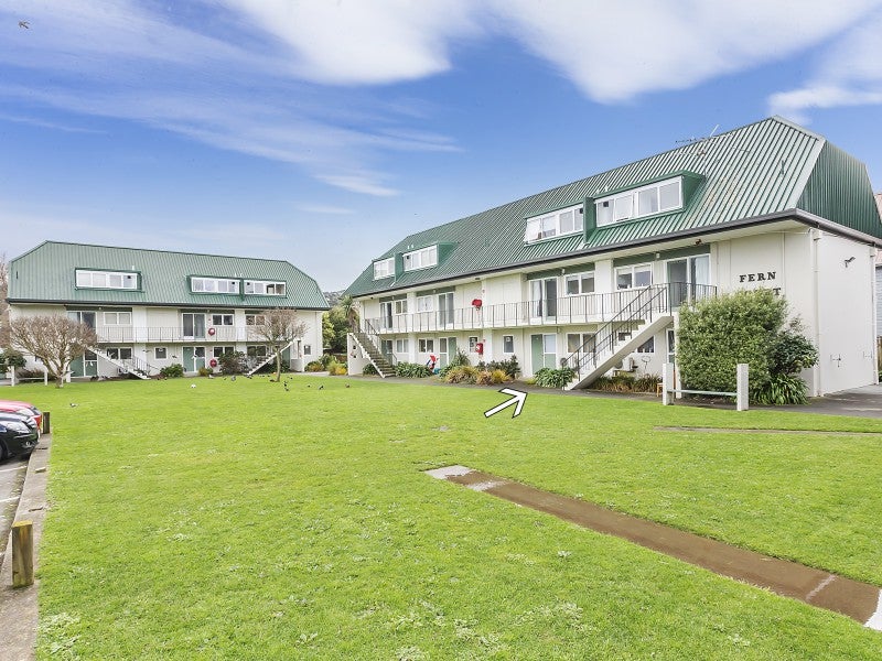 2/23 Britannia Street, Petone, Lower Hutt - Carousel 12