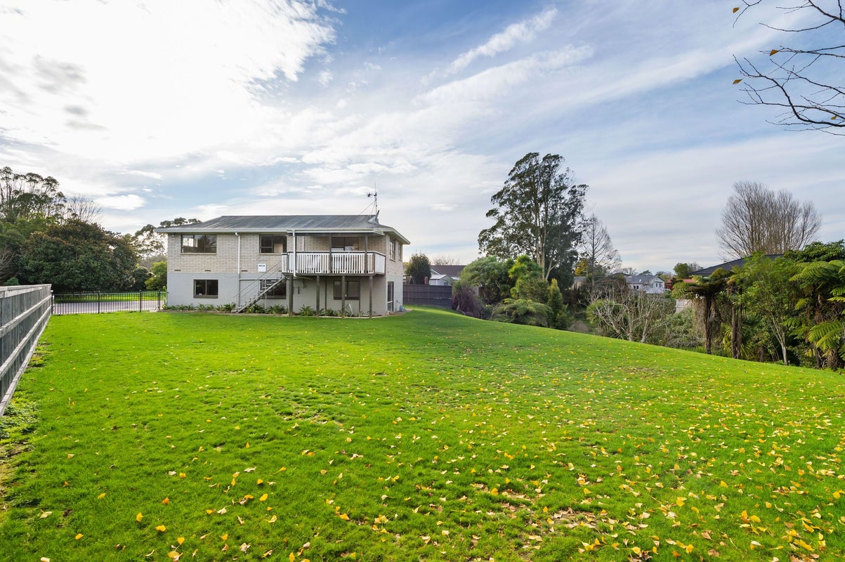 15 Opal Place, Chartwell, Hamilton - Carousel 1