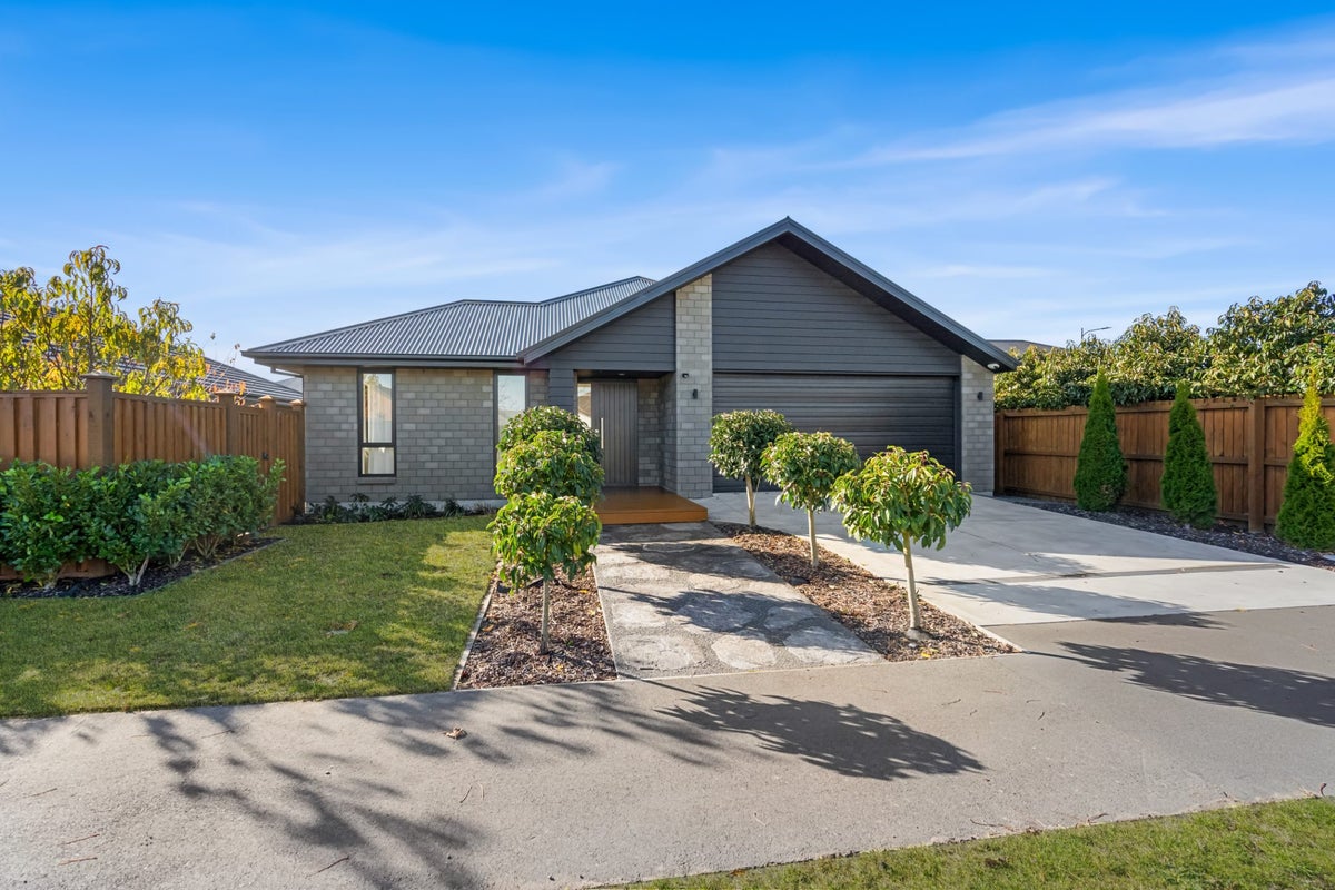 139 Georgina Street, Marshland, Christchurch - Carousel 1
