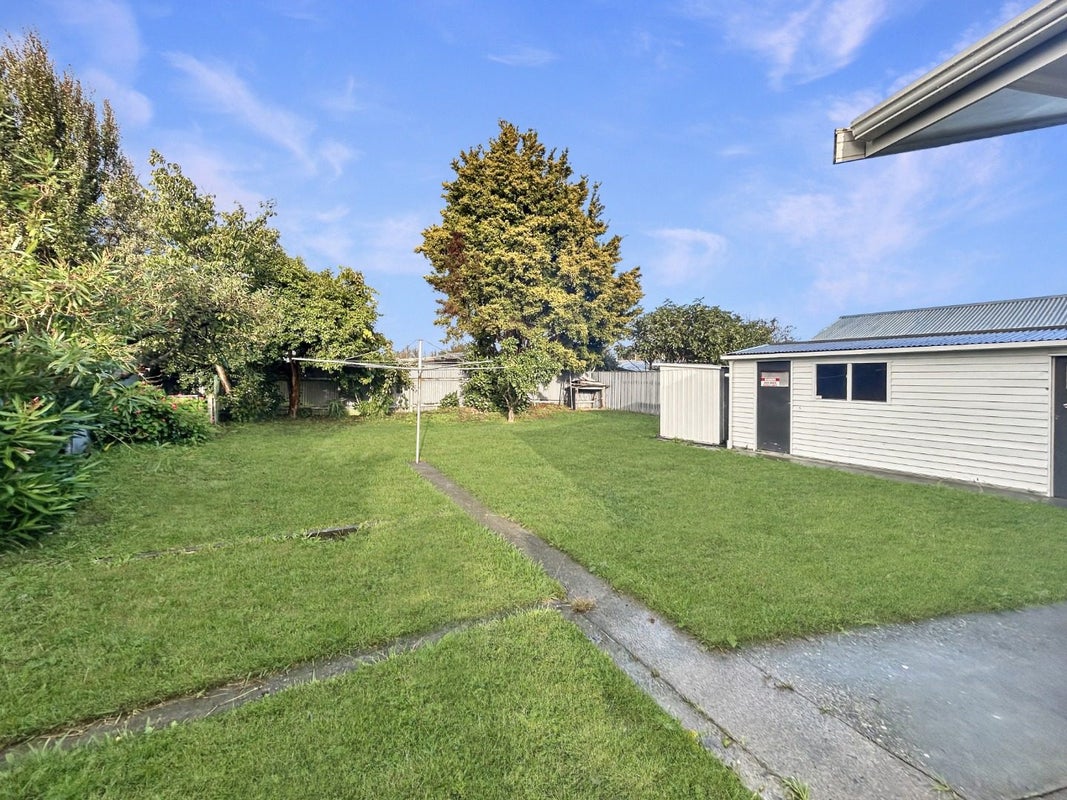 73 Highbury Avenue, Highbury, Palmerston North - Carousel 11