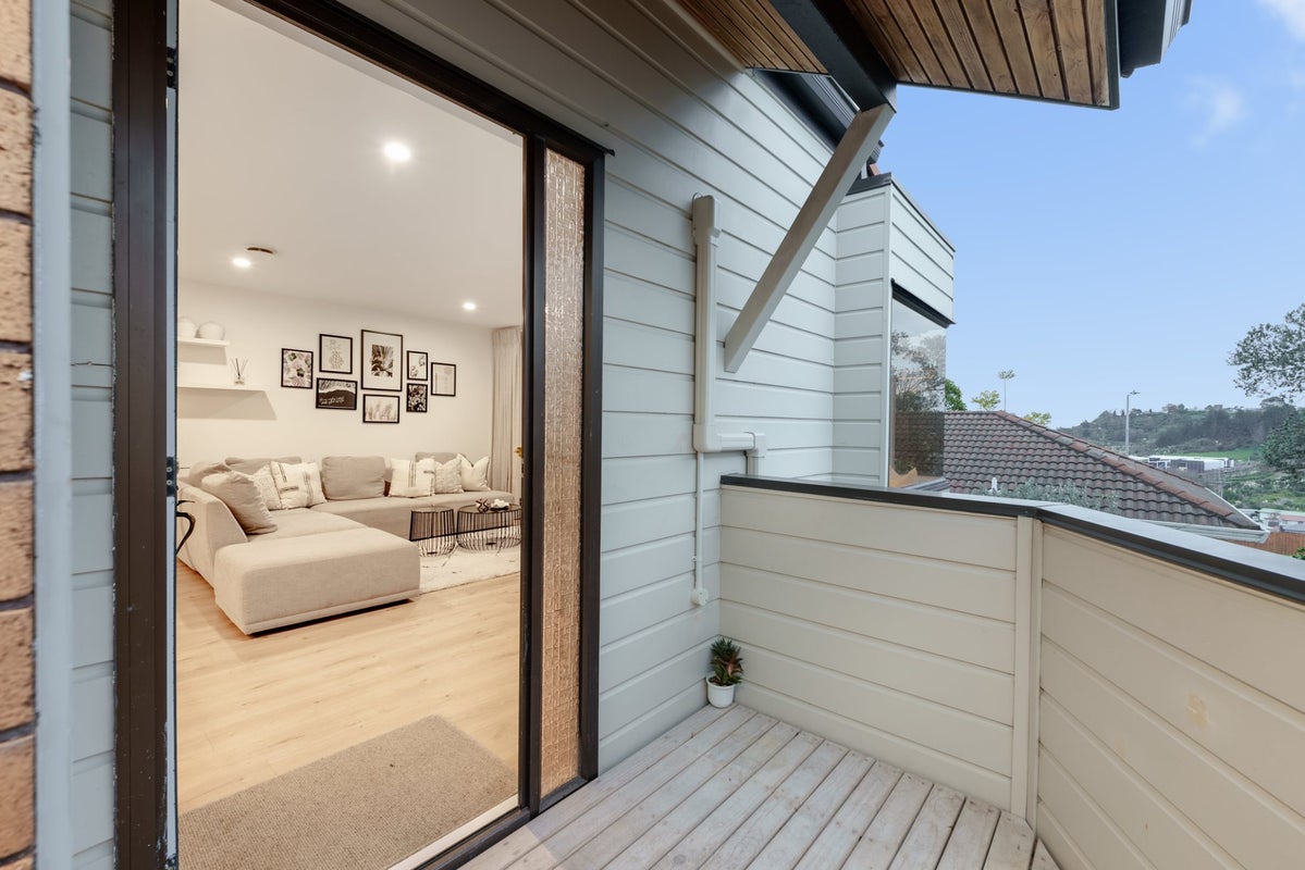 9 Bethel Way, Judea, Tauranga - Carousel 2