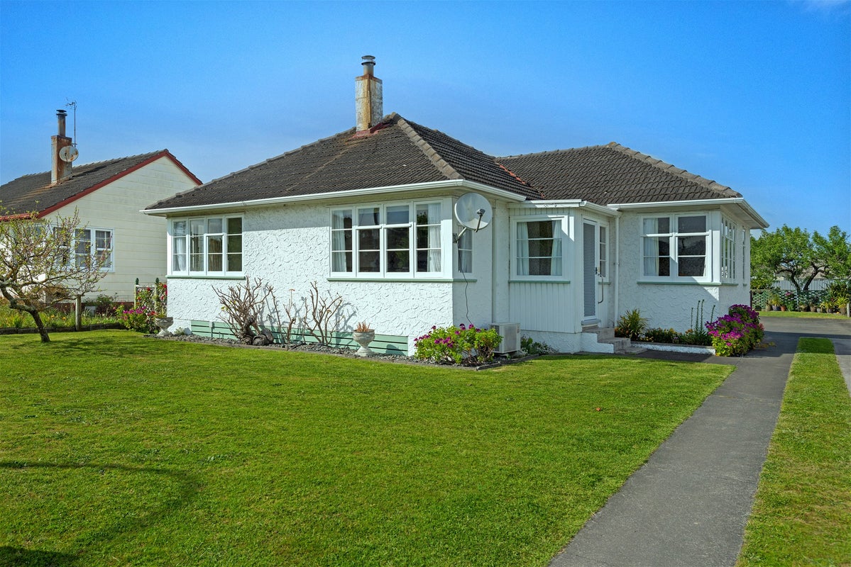 686 Childers Road, Elgin, Gisborne - Carousel 1