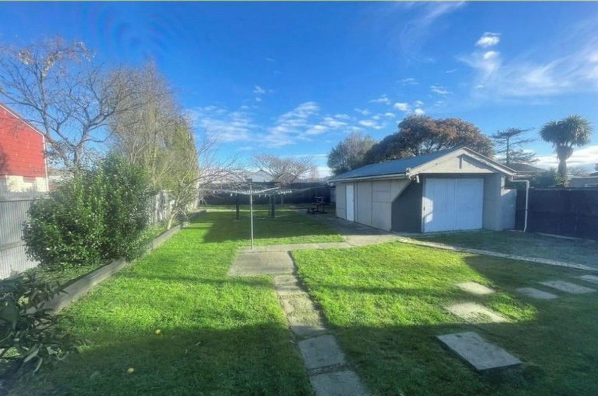 12 Frederick Street, Waltham, Christchurch - Carousel 7
