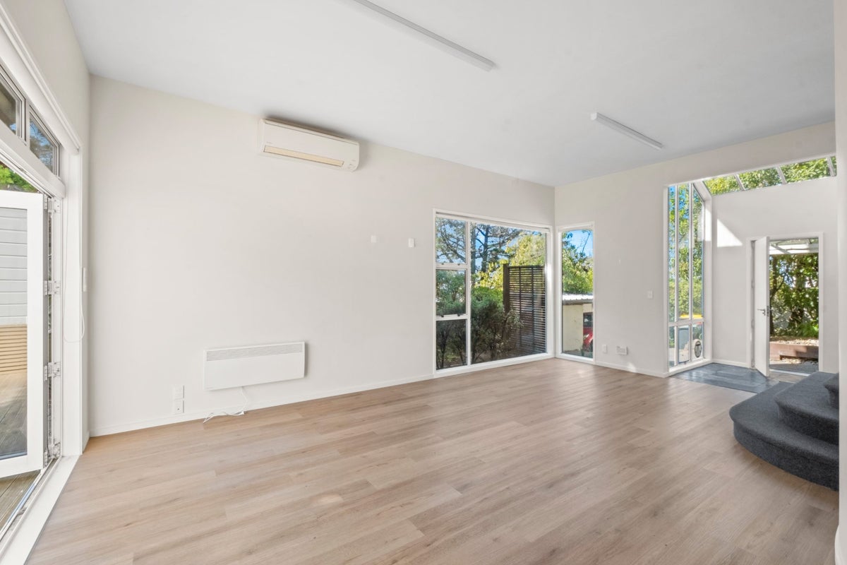 9B Kinsey Terrace, Clifton, Christchurch - Carousel 2