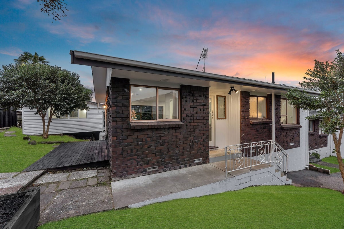 3/4173A Great North Road, Glen Eden, Auckland - Carousel 1