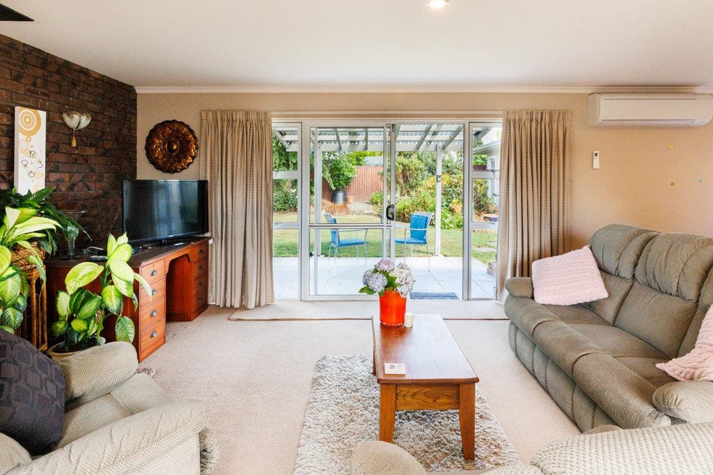14 Wedgwood Grove, Highbury, Palmerston North - Carousel 1
