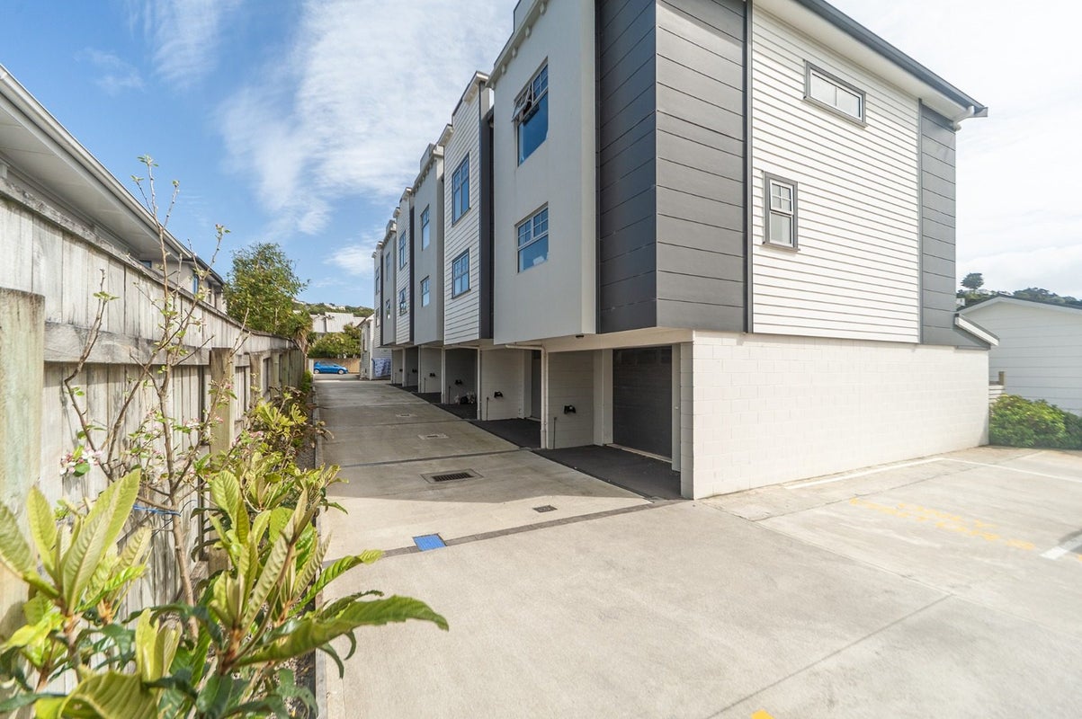 14 Rotoiti Street, Johnsonville, Wellington - Carousel 1