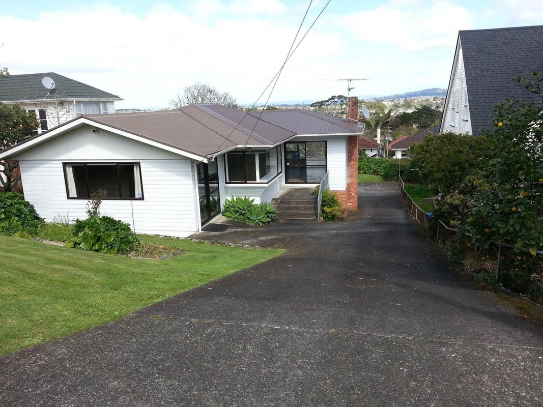 5 Pickens Crescent, Mount Albert, Auckland - Carousel 1