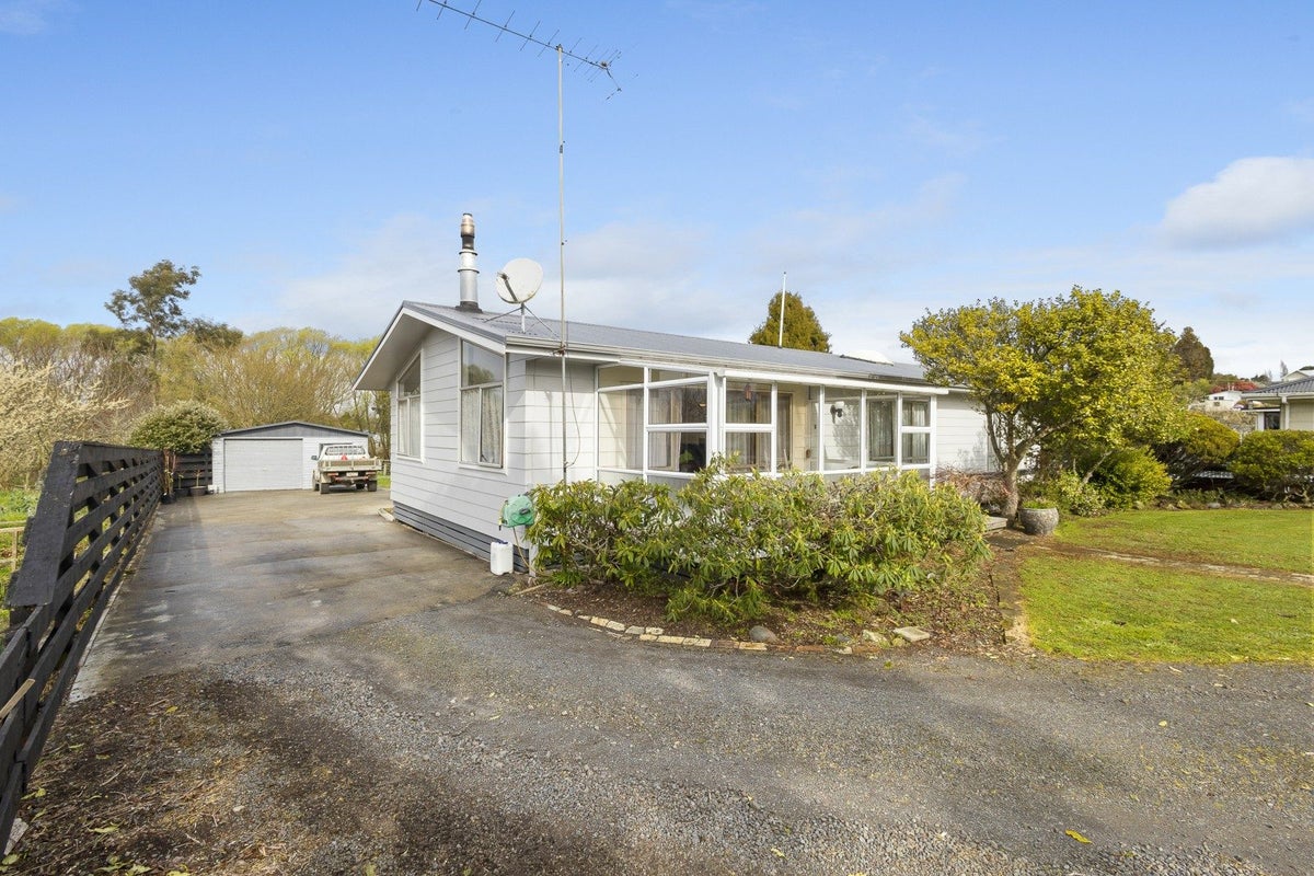27 Ballance Street, Raetihi, Raetihi - Carousel 1