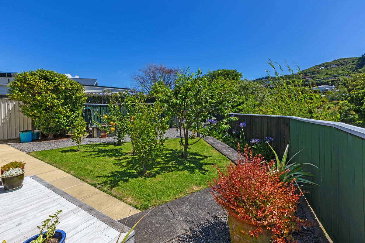 45 Beauchamp Street, Tawa, Wellington - Carousel 25