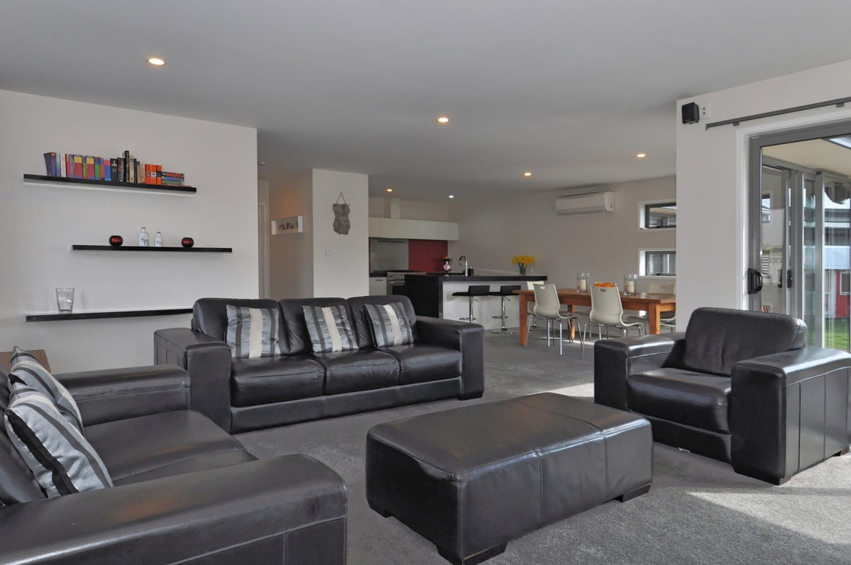 6 Bernice Crescent, Yaldhurst, Christchurch - Carousel 2