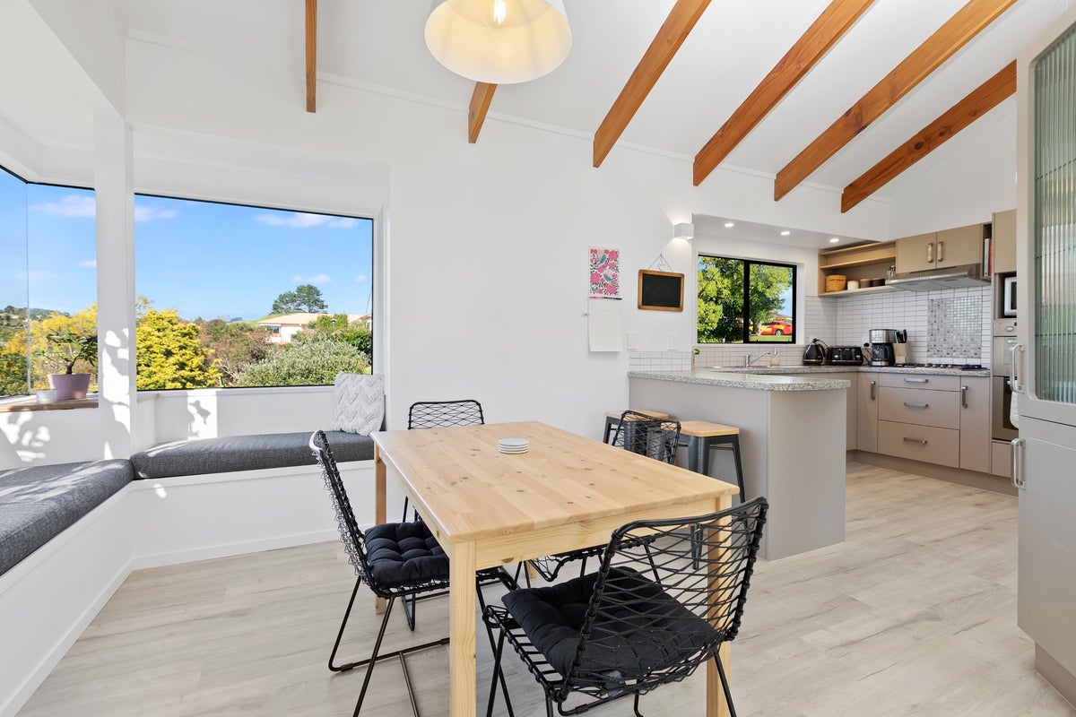 26A Philomel Crest, Welcome Bay, Tauranga - Carousel 2