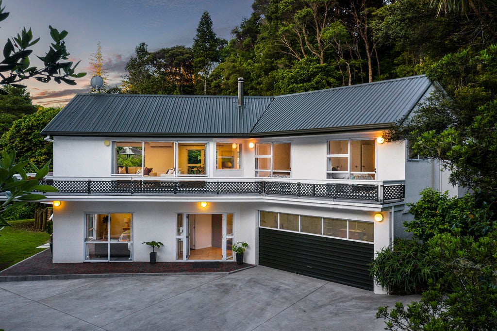 43 McEldowney Road, Titirangi, Auckland - Carousel 2