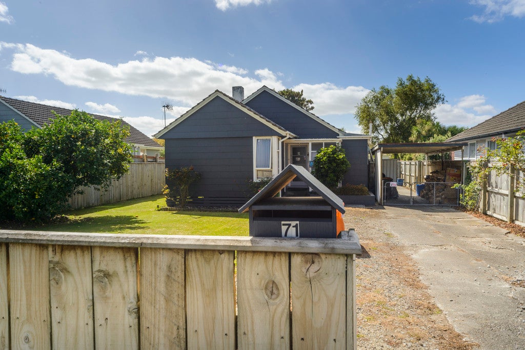 71 Seddon Street, Takaro, Palmerston North - Carousel 1