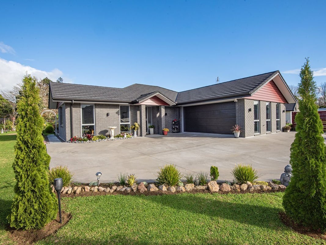 9 Te Hihi Stream Lane, Whangarei - Carousel 1