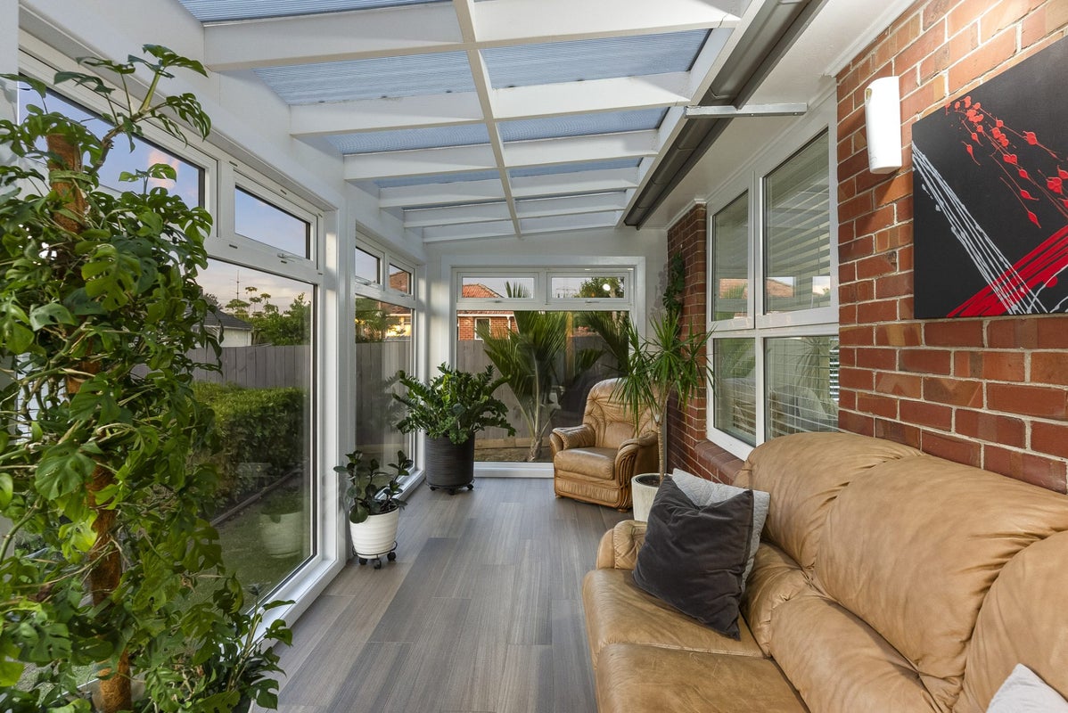 1 Kingsford Place, Otara, Auckland - Carousel 2