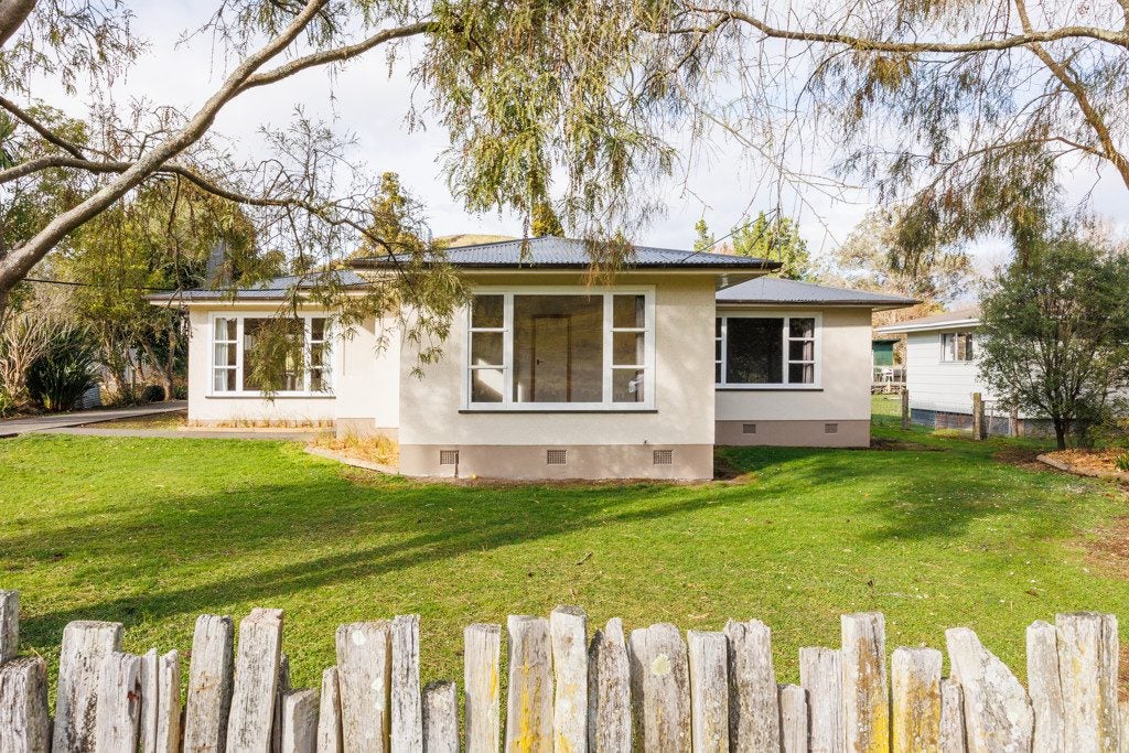 36 Ongo Road, Hunterville - Carousel 1