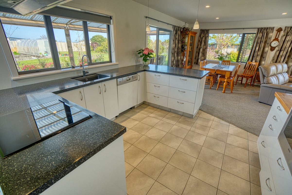 6 Trickies Road, Gladstone, Greymouth - Carousel 2